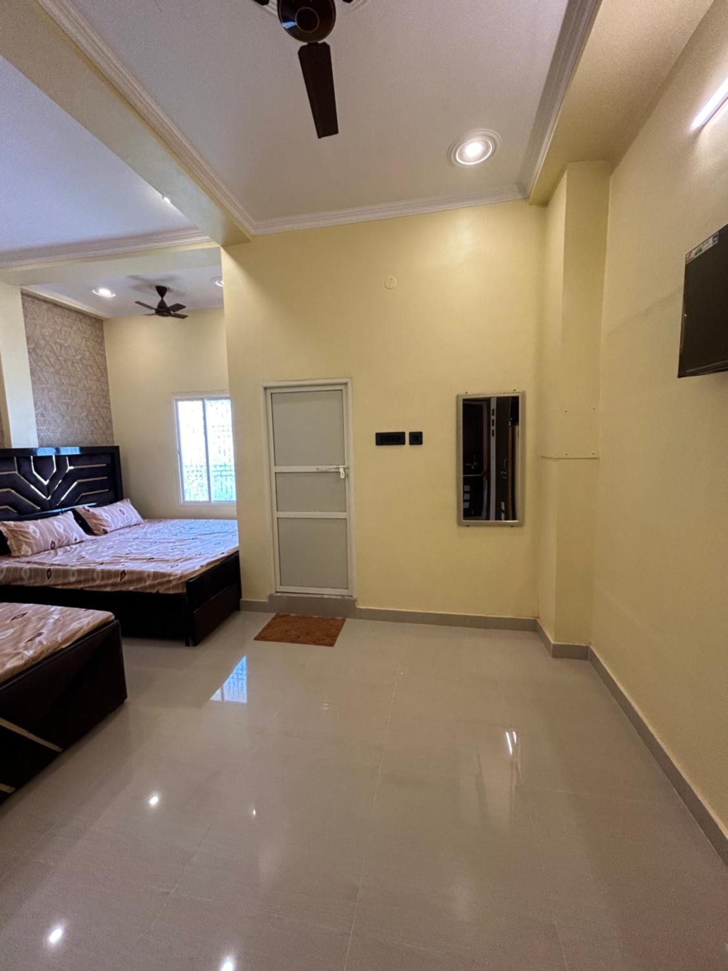 Temple Town Homes Assi Ghat فاراناسي المظهر الخارجي الصورة