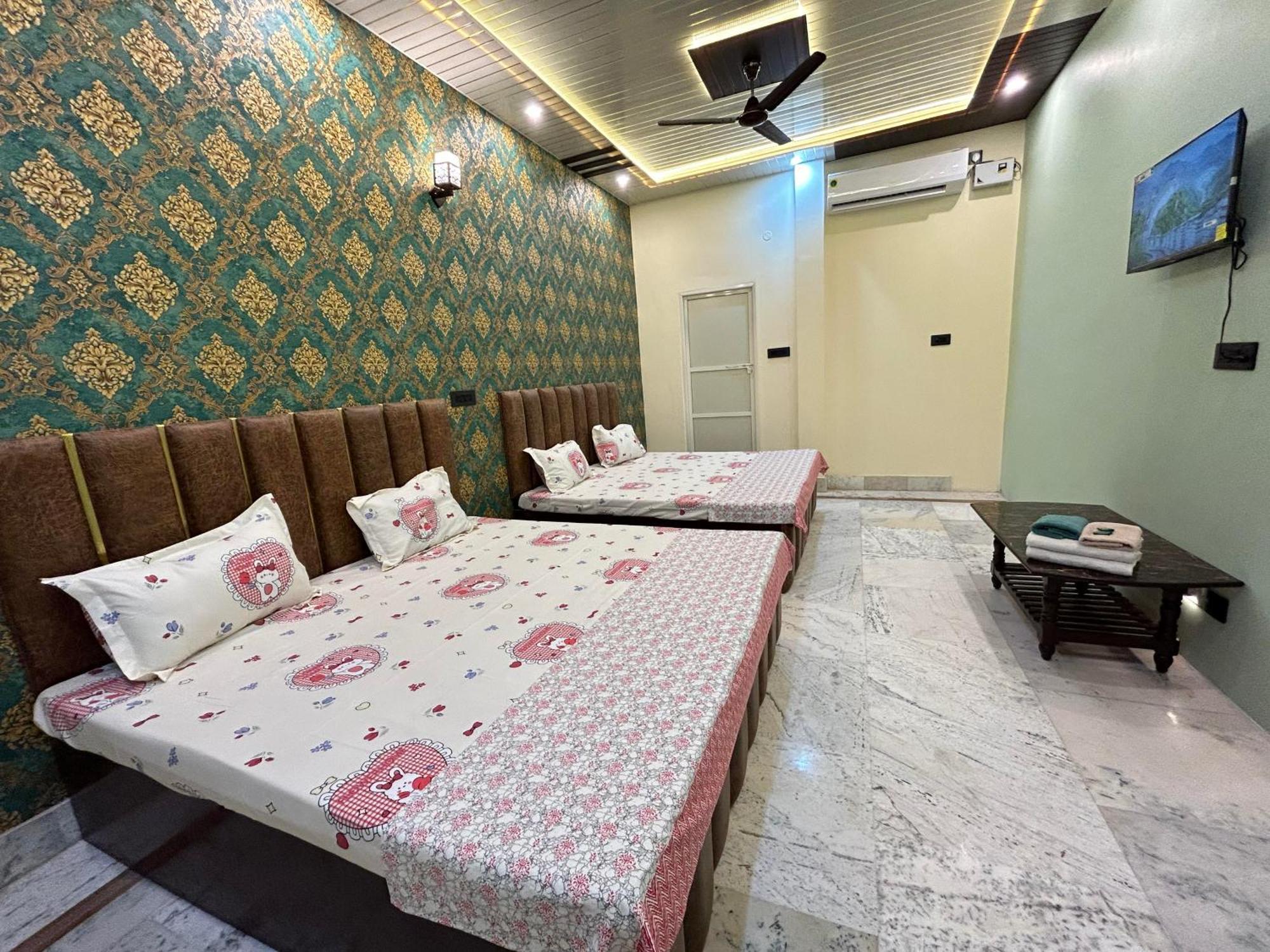 Temple Town Homes Assi Ghat فاراناسي المظهر الخارجي الصورة