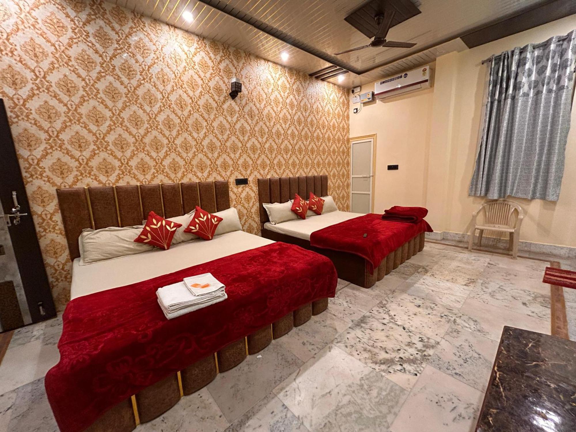 Temple Town Homes Assi Ghat فاراناسي المظهر الخارجي الصورة