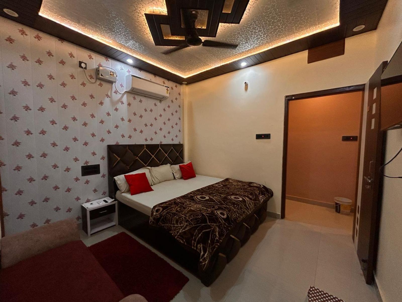 Temple Town Homes Assi Ghat فاراناسي المظهر الخارجي الصورة