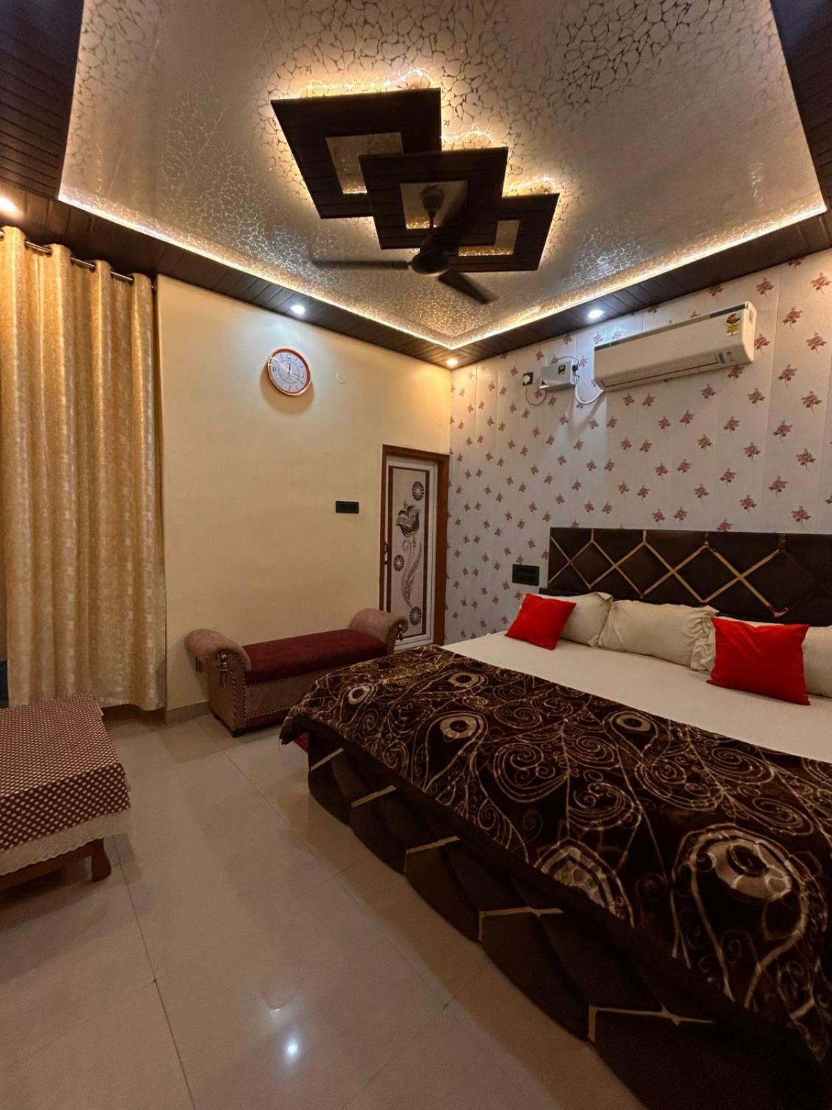 Temple Town Homes Assi Ghat فاراناسي المظهر الخارجي الصورة