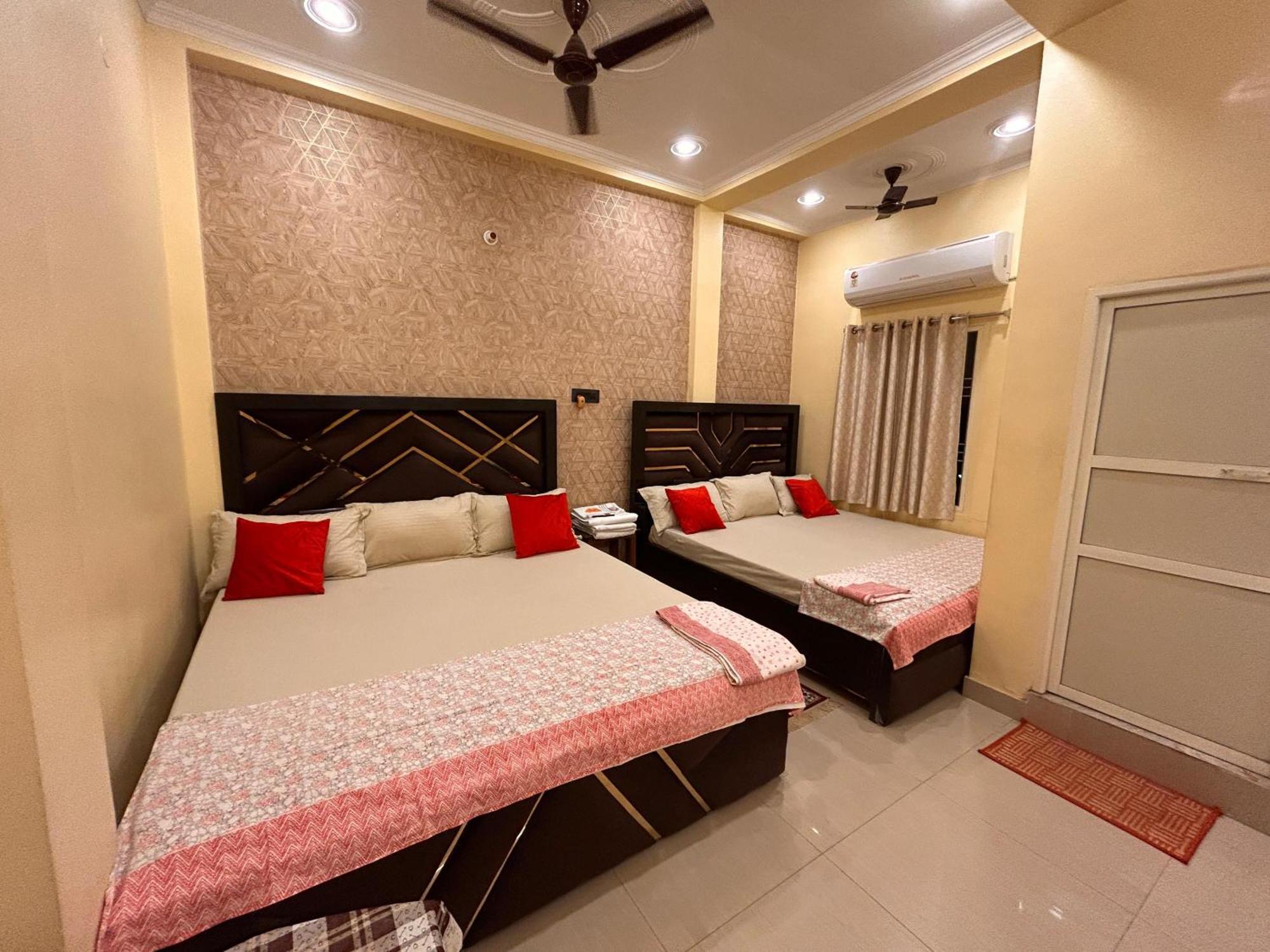Temple Town Homes Assi Ghat فاراناسي المظهر الخارجي الصورة